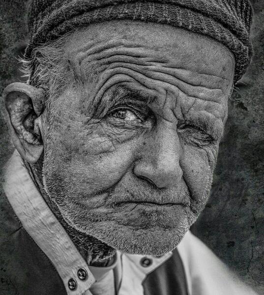 عکس پرتره پیر