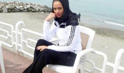 عکس پریناز ایزدیار کنار دریا