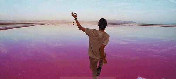 عکس دریاچه صورتی