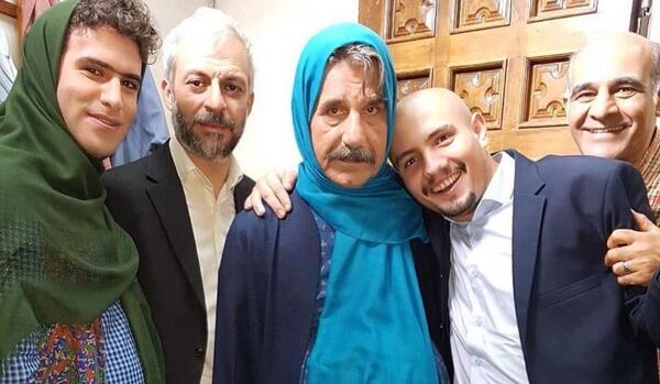عکس امیرحسین رستمی در لیسانسه ها