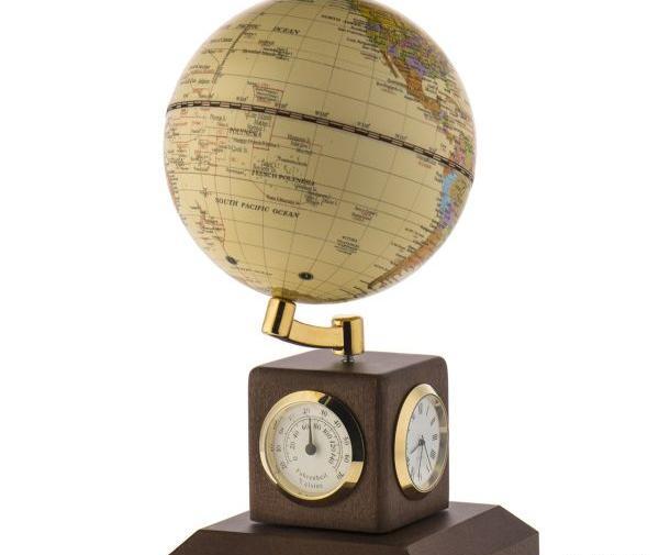 عکس کره زمین تزیینی