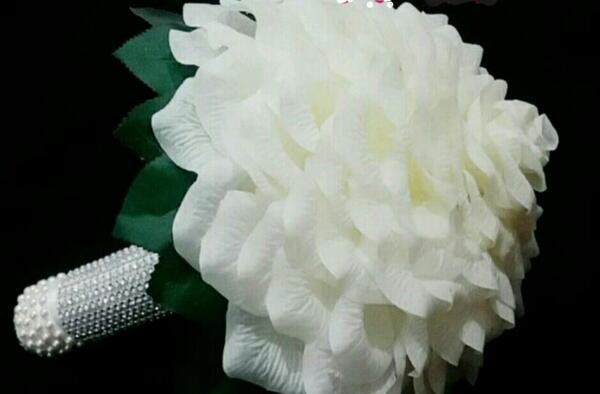 عکس دسته گل لمسی عروس