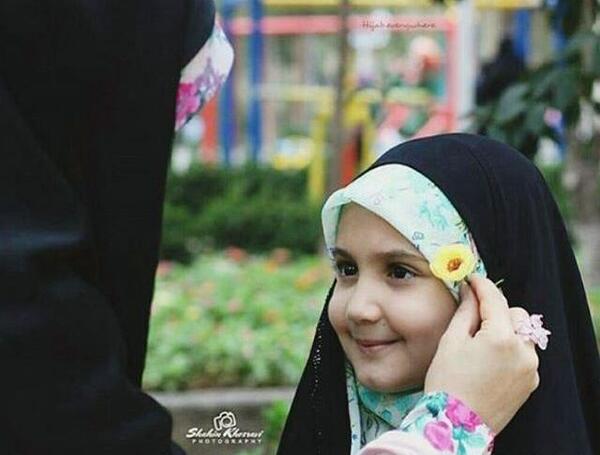 عکس لبخند دختر با حجاب