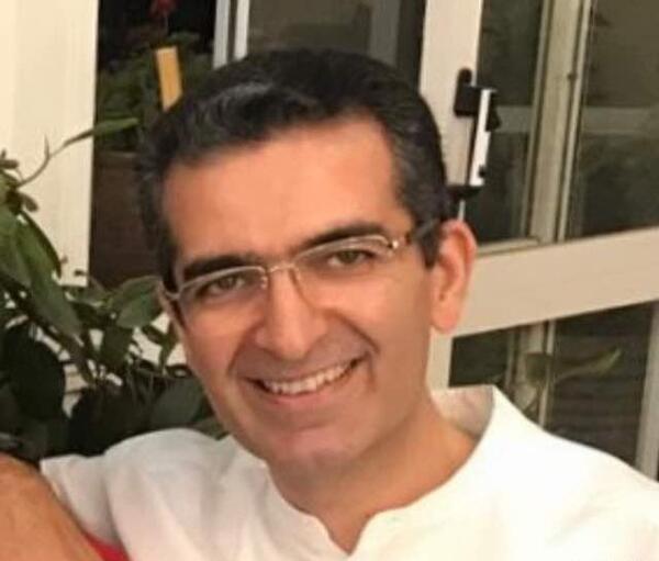 عکس دکتر بهزاد غفاری