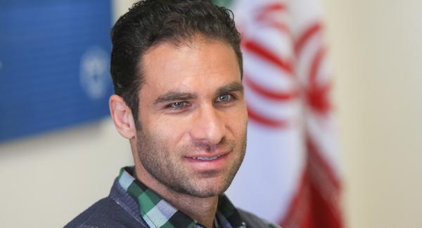 عکس ابراهیم صادقی و همسرش