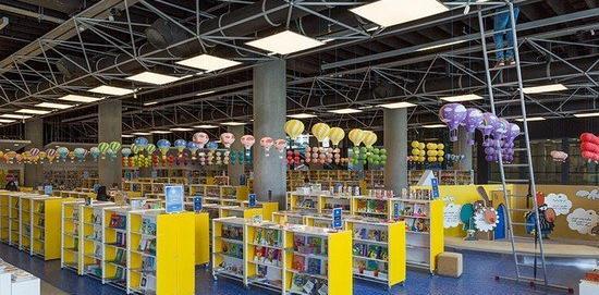 عکس ایده باغ کتاب تهران