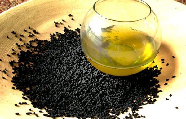 عکس سیاه دانه و عسل