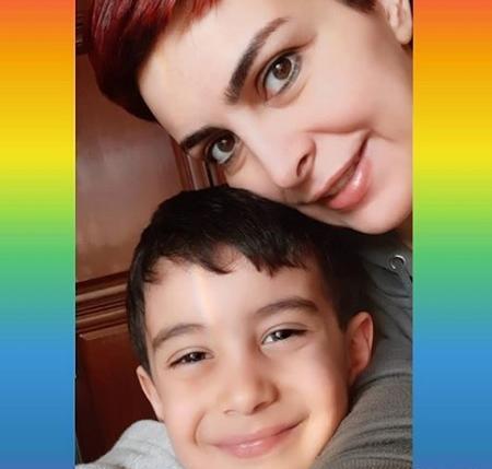 عکس ماه چهره خلیلی و پسرش