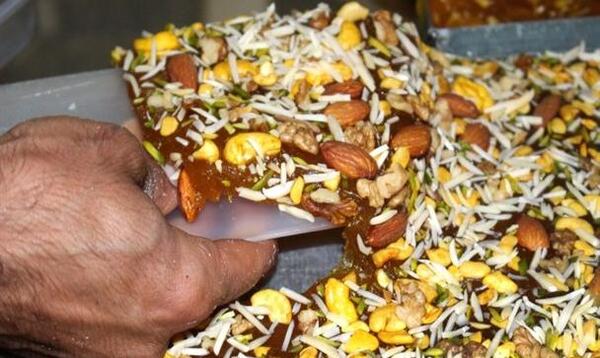 عکس حلوا مسقطی لاری