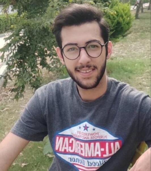 عکس پویا علیزاده