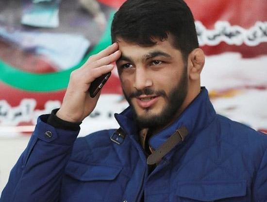 عکس رضا یزدانی کشتی گیر و همسرش