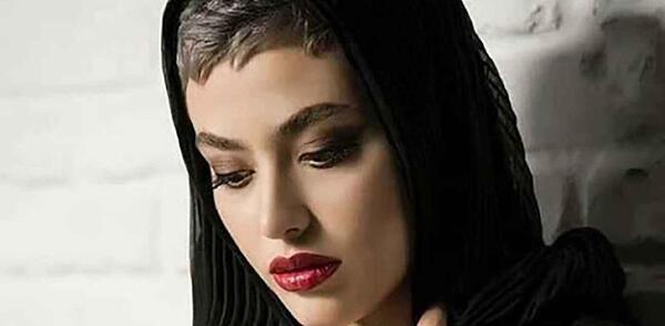 عکس نوار بهداشتی ریحانه پارسا