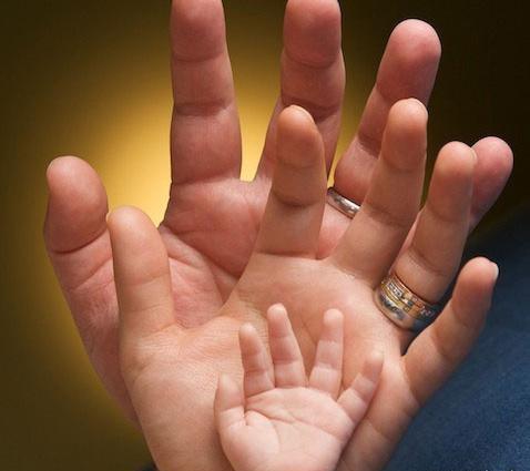 عکس عاشقانه ثمره عشقمون