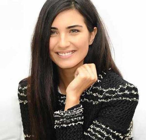 عکسهای طوبا بویوک اوستون و همسرش