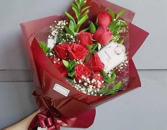 عکس دسته گل و کادو