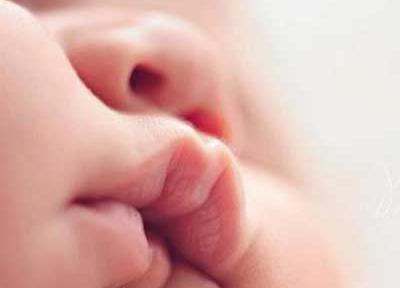 عکس نوزاد لپ دار