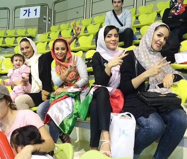 عکس مادر سوگند خورشیدی