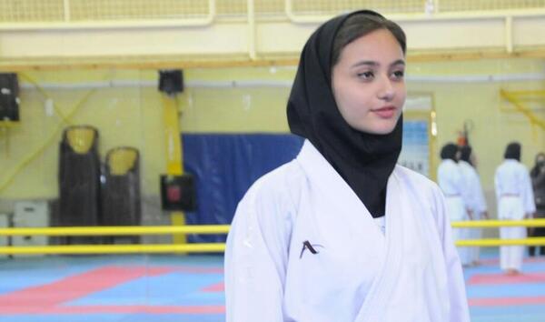 عکس مبینا کرمی
