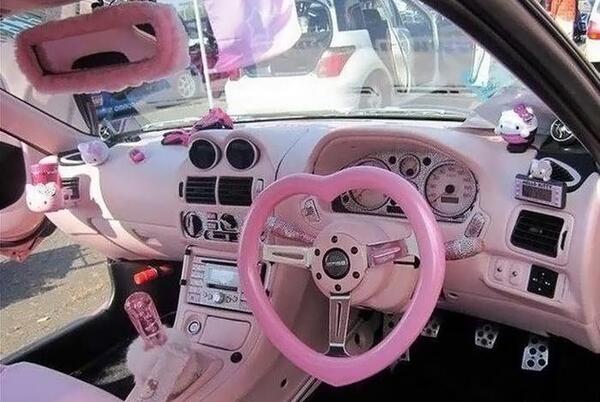 عکس ماشین صورتی