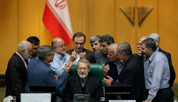 عکس خنده لاریجانی