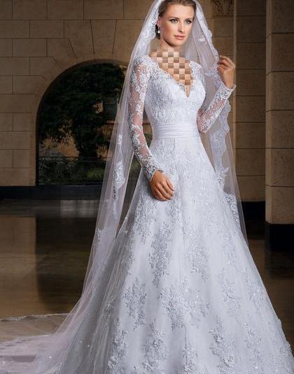 عکس لباس عروس یقه هفتی