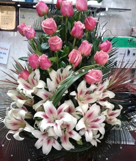 عکس دسته گل ایستاده