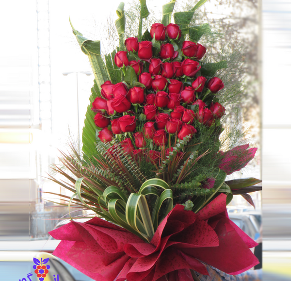 عکس دسته گل ایستاده