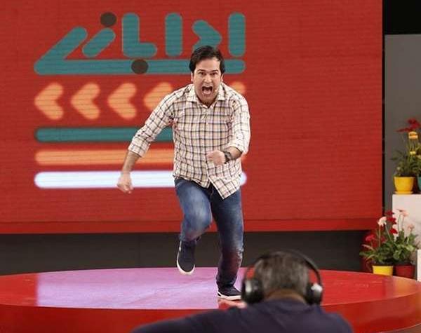 عکس حامد آهنگی در بچه محل