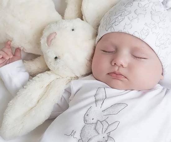 عکس نوزاد پسر خوابیده