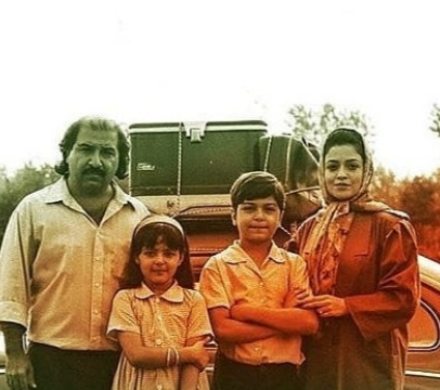 عکس خواهر نوید محمدزاده
