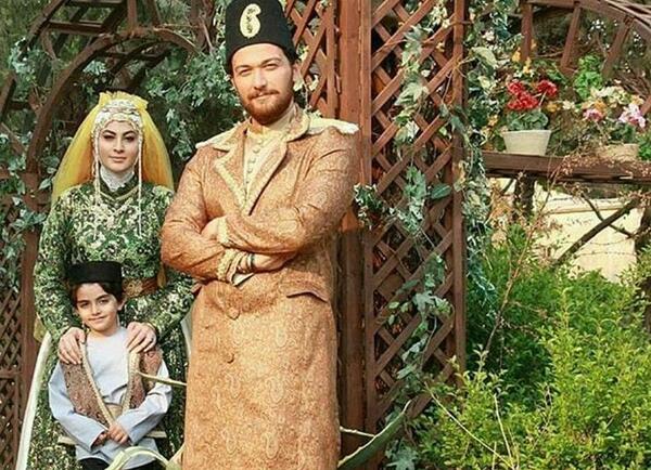 عکس لباس مریم مومن در بانوی عمارت