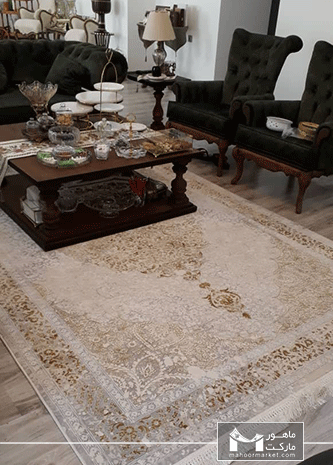 عکس فرش سفید طلایی
