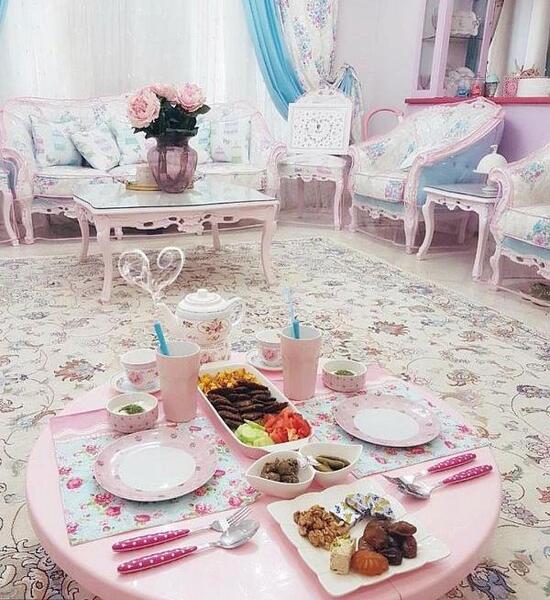 عکس خانه صورتی