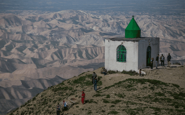عکس زیارت خالد نبی