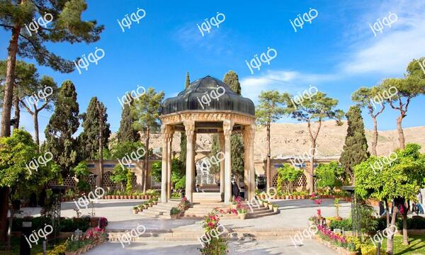 عکس آرامگاه حافظ با کیفیت بالا