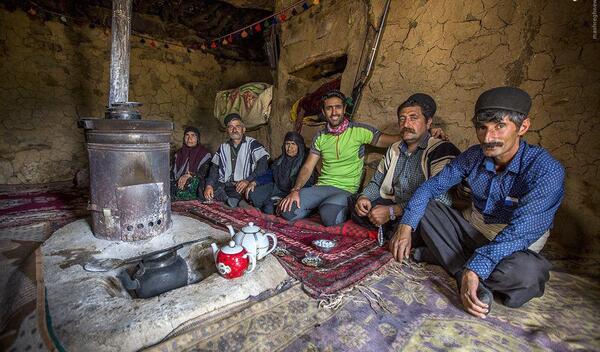 عکس جواد قارایی وهمسرش