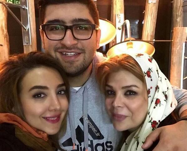 عکس شیوا خنیاگر و خانواده اش