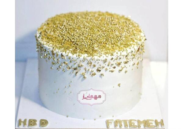 عکس کیک طلایی و سفید