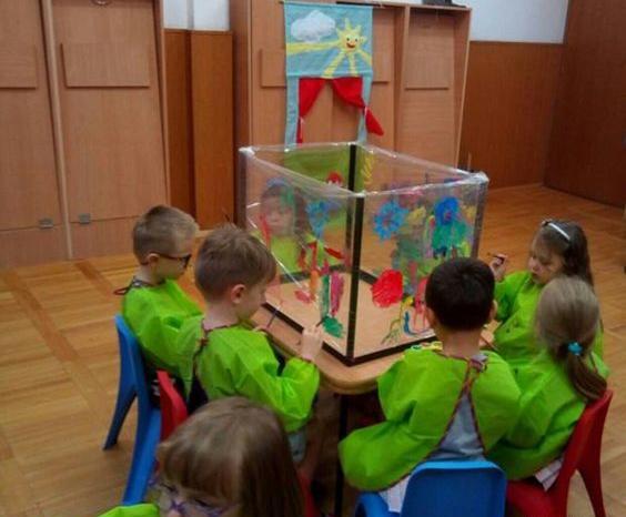 عکس ایده کاردستی با طلق برای مهد کودک