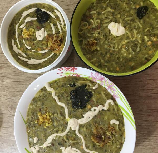 عکس آش رشته در برف