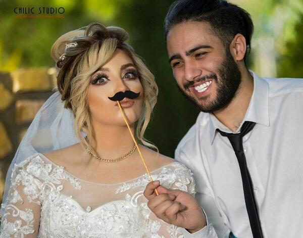 عکس ایسان و شاهرخ در رمان استاد متجاوز من