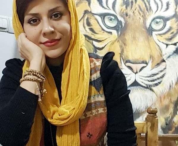 عکس فاطمه عبادی در عصر جدید