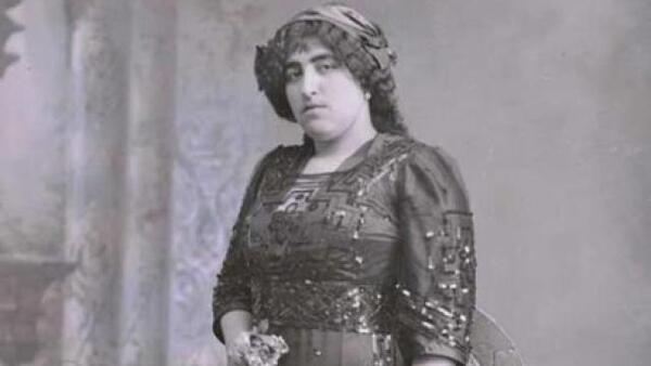 عکس خنده دار زنان قاجار