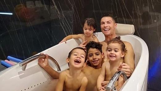 عکس رونالدو زنش