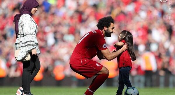 عکس محمد صلاح و همسرش