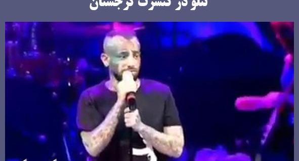عکس تتلو در حال گل کشیدن