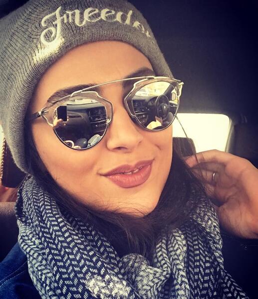 عکس با حجاب لاله مرزبان