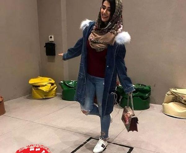 عکس با حجاب لاله مرزبان