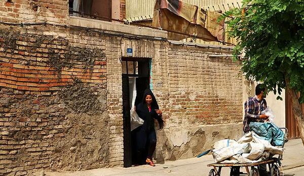 عکس فقر و ثروت در ایران