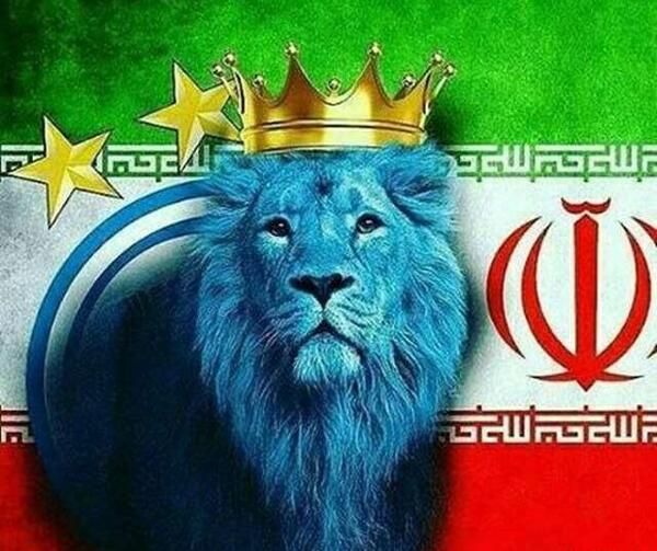 عکس شیر پرسپولیس با تاج